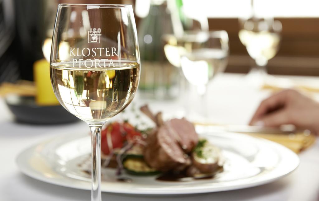 Ferienwohnung Weingut Kloster Pforta Наумбург Стая снимка