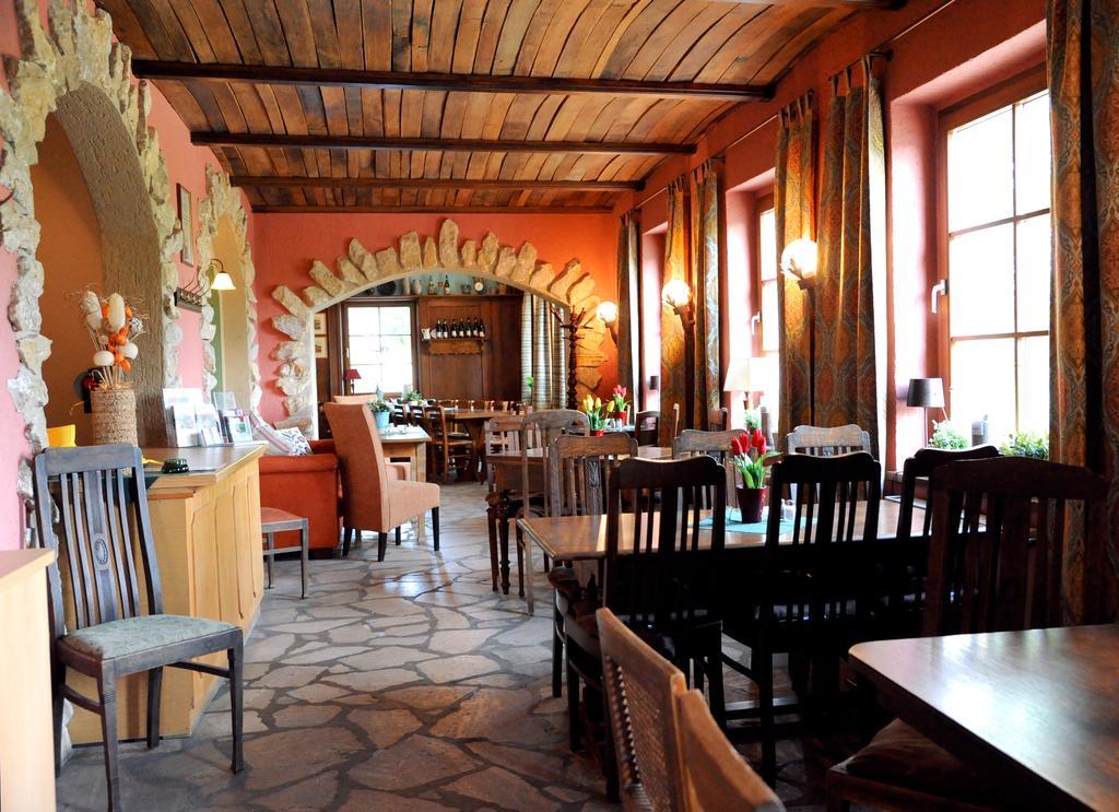 Ferienwohnung Weingut Kloster Pforta Наумбург Стая снимка